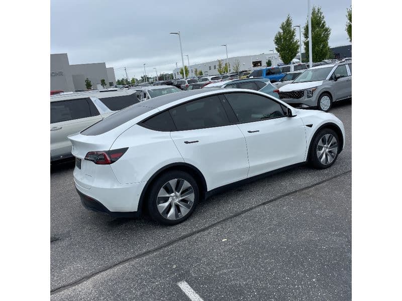 2022 Tesla Model Y view 6