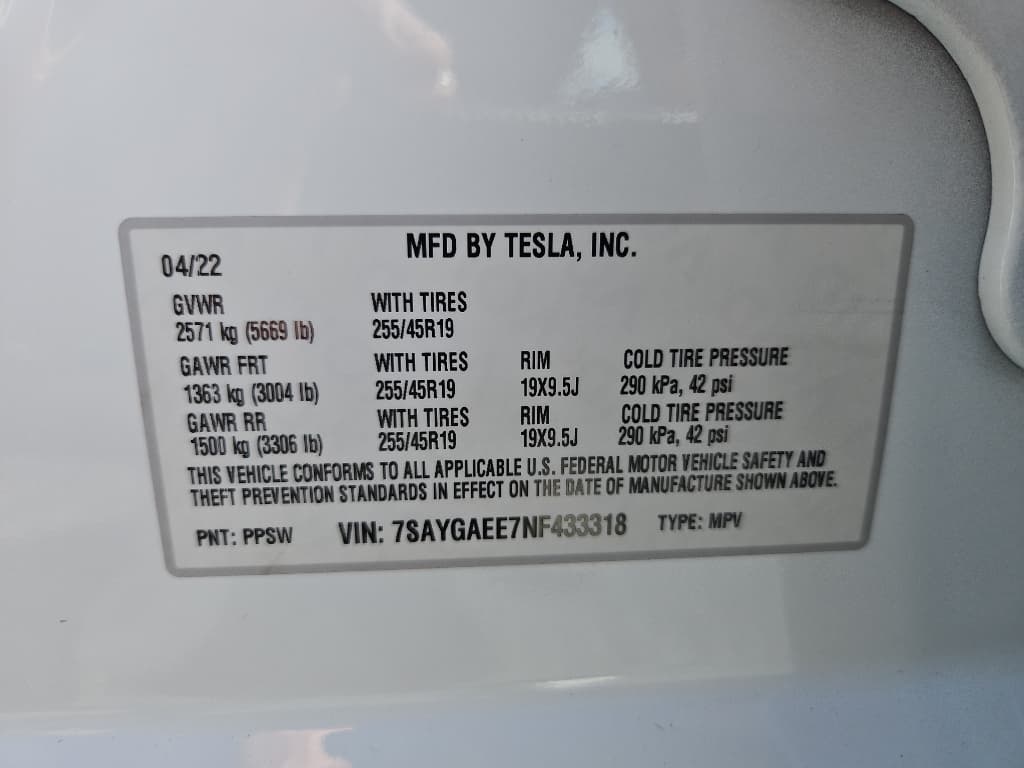 2022 Tesla Model Y view 23