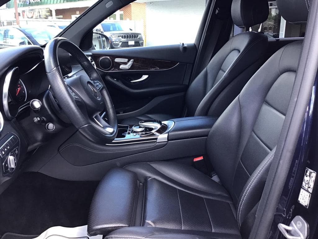 2018 Mercedes-Benz GLC view 7