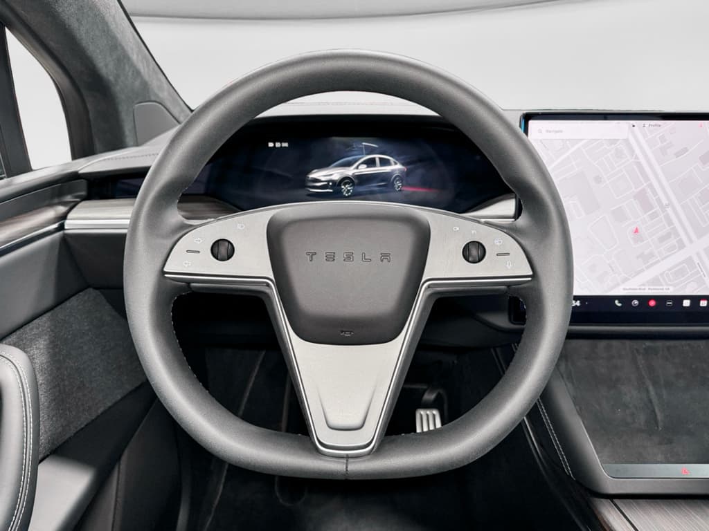 2024 Tesla Model X view 7