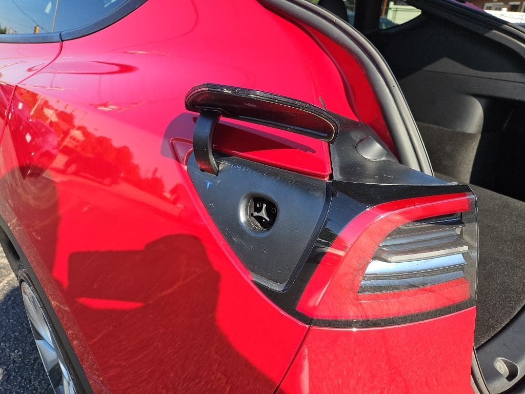 2022 Tesla Model Y view 5