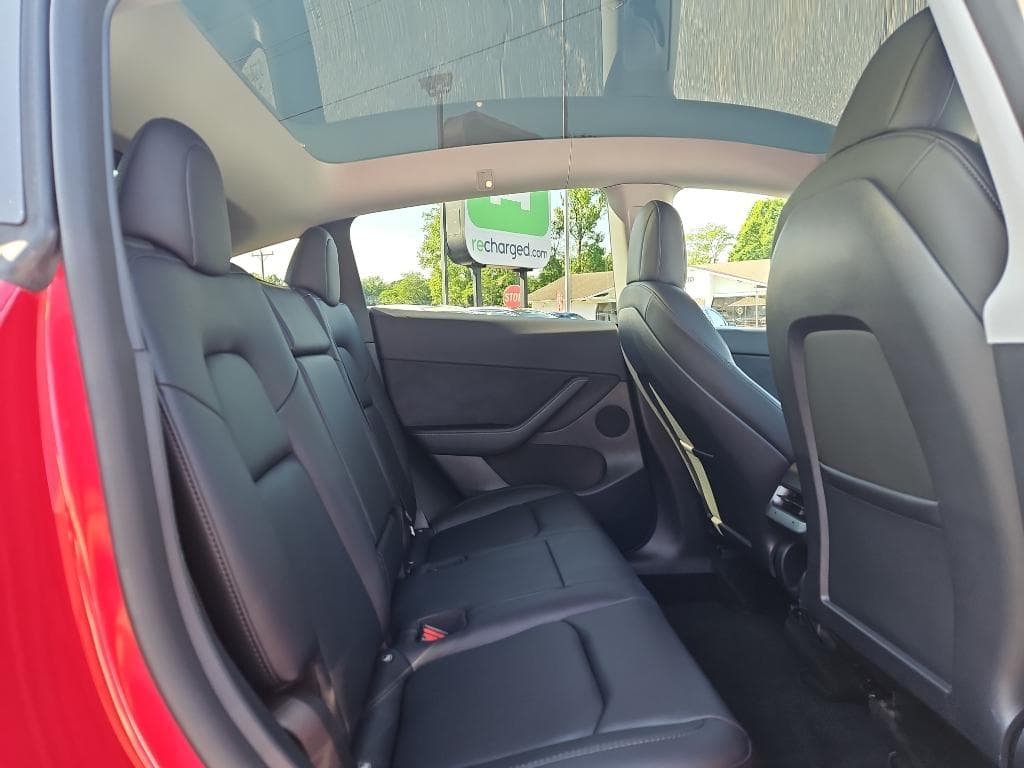 2022 Tesla Model Y view 18