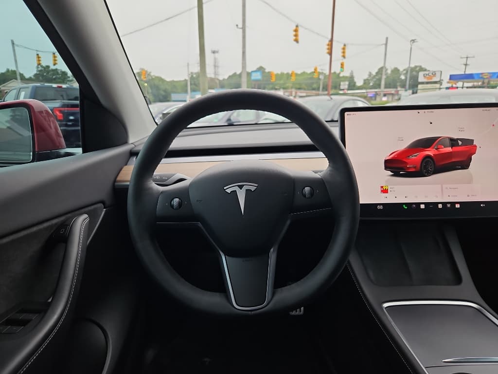 2022 Tesla Model Y view 10