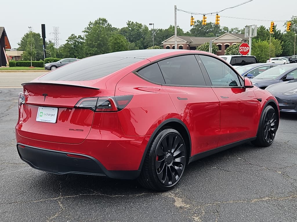2022 Tesla Model Y view 5