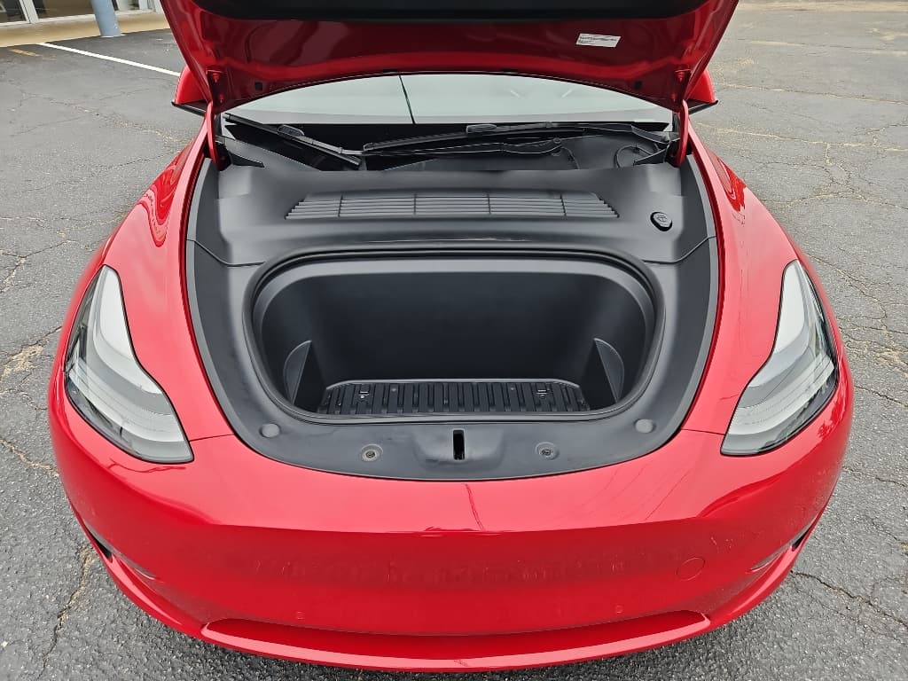 2022 Tesla Model Y view 23