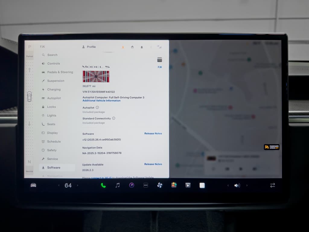 2021 Tesla Model S view 10
