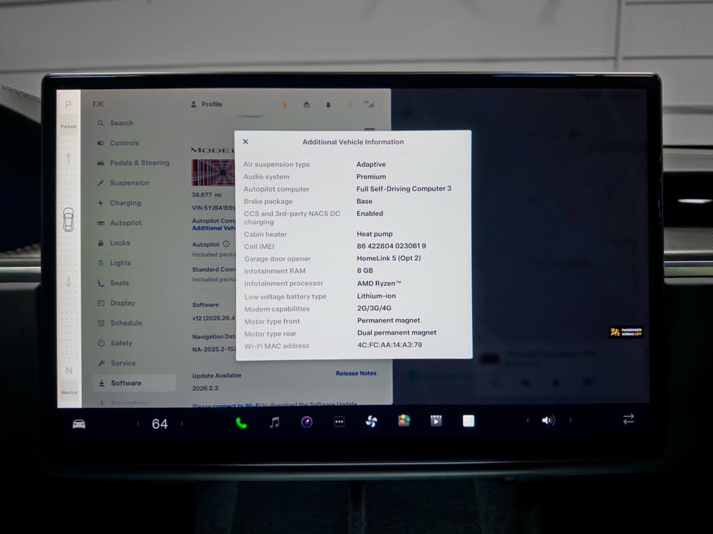 2021 Tesla Model S view 11