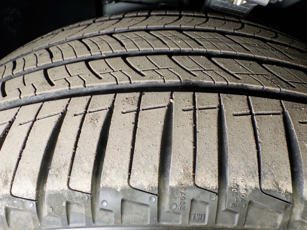 2026 Tesla Model Y view 32