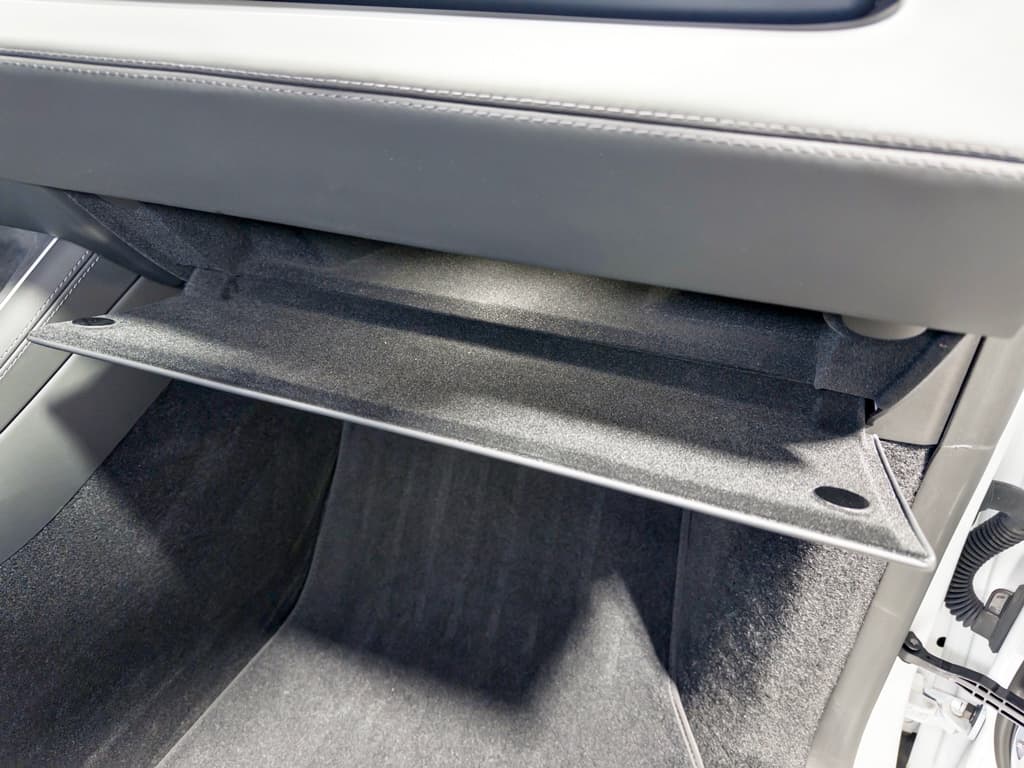 2026 Tesla Model Y view 20