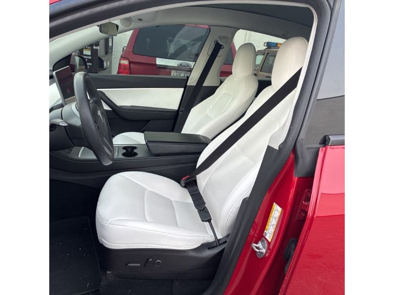 2022 Tesla Model Y view 5