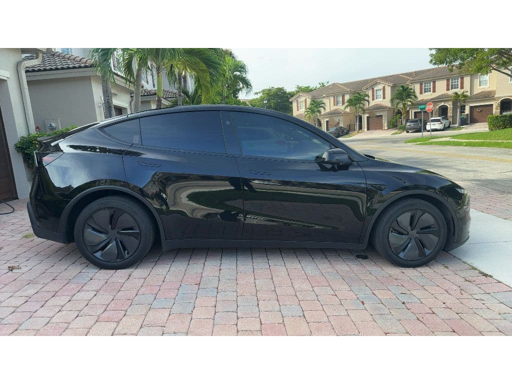 2026 Tesla Model Y view 3