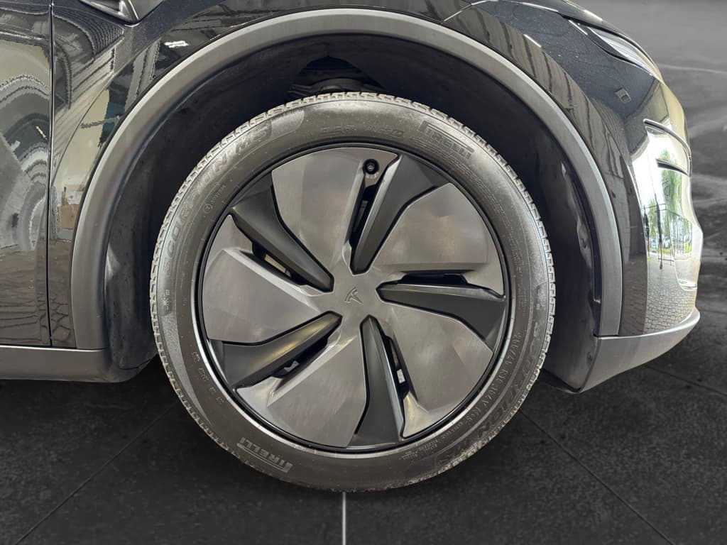 2026 Tesla Model Y view 35