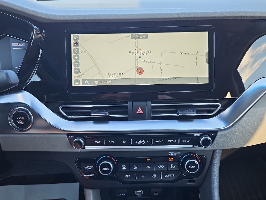 2020 Kia Niro PHEV view 14