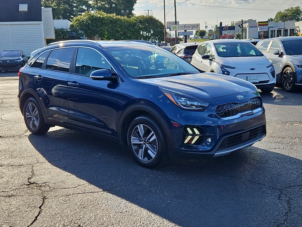 2020 Kia Niro PHEV view 5