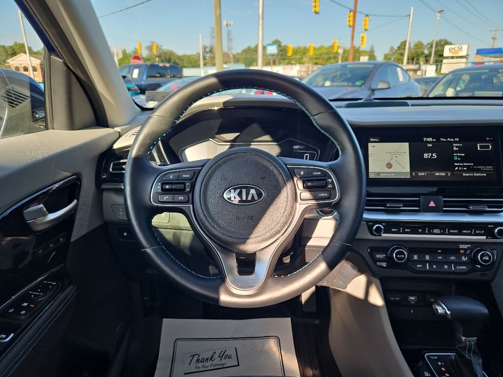 2020 Kia Niro PHEV view 9
