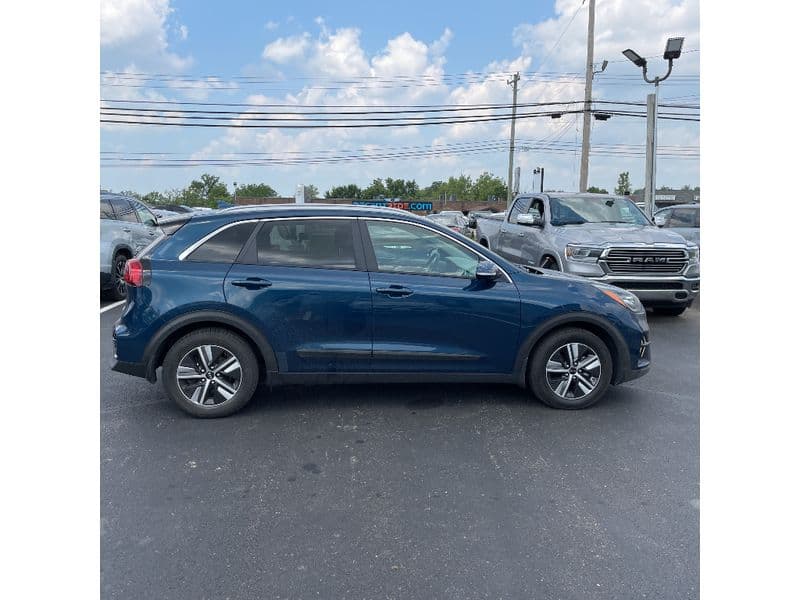 2020 Kia Niro PHEV view 6