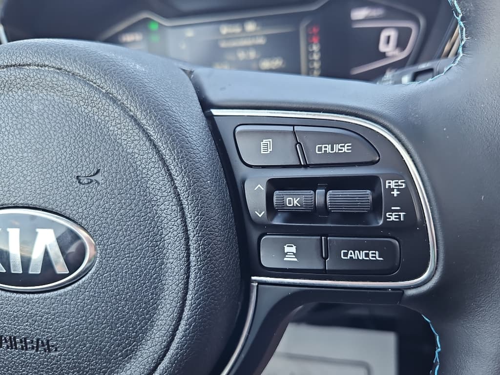 2020 Kia Niro PHEV view 11