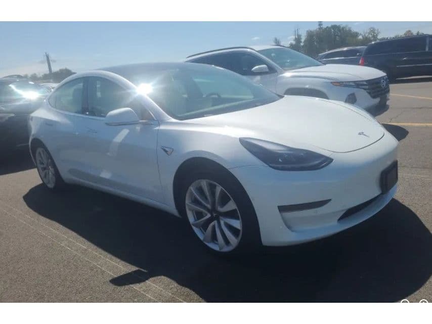 2019 Tesla Model 3 view 4