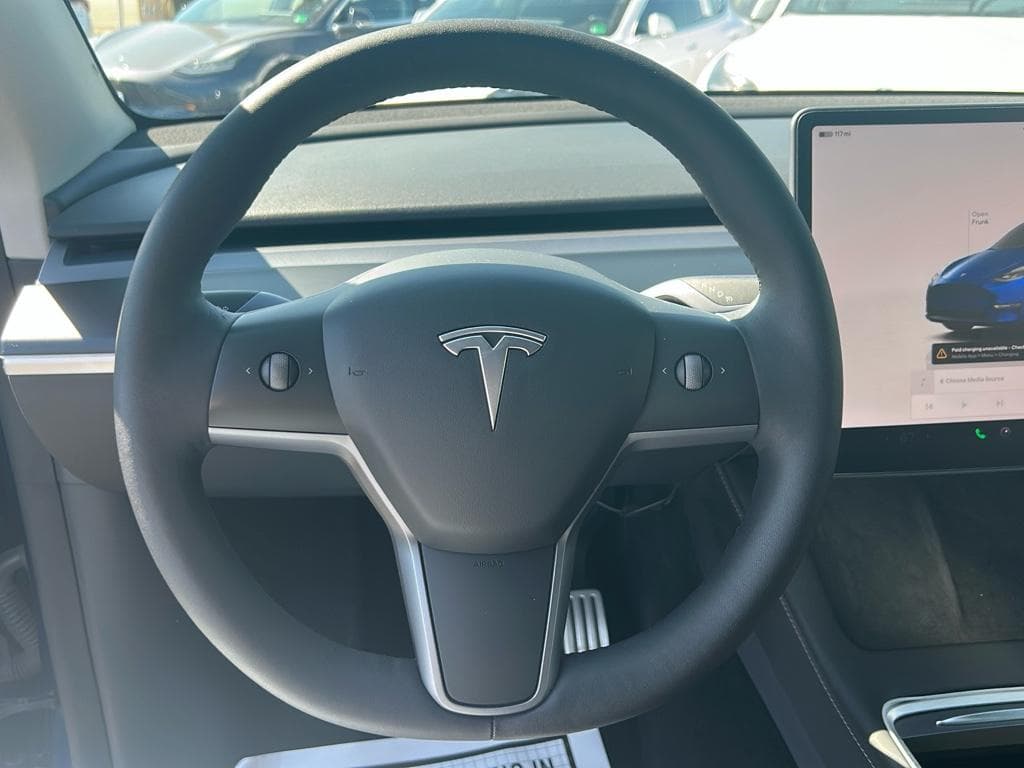 2022 Tesla Model Y view 8