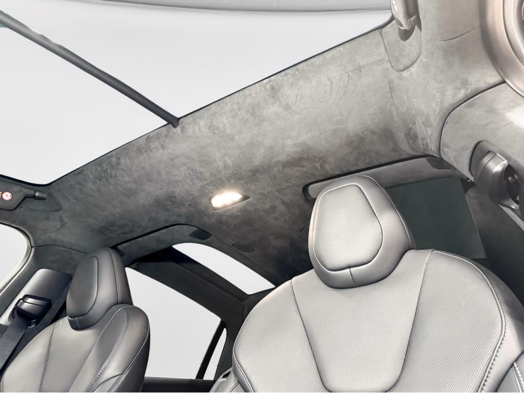 2024 Tesla Model X view 24