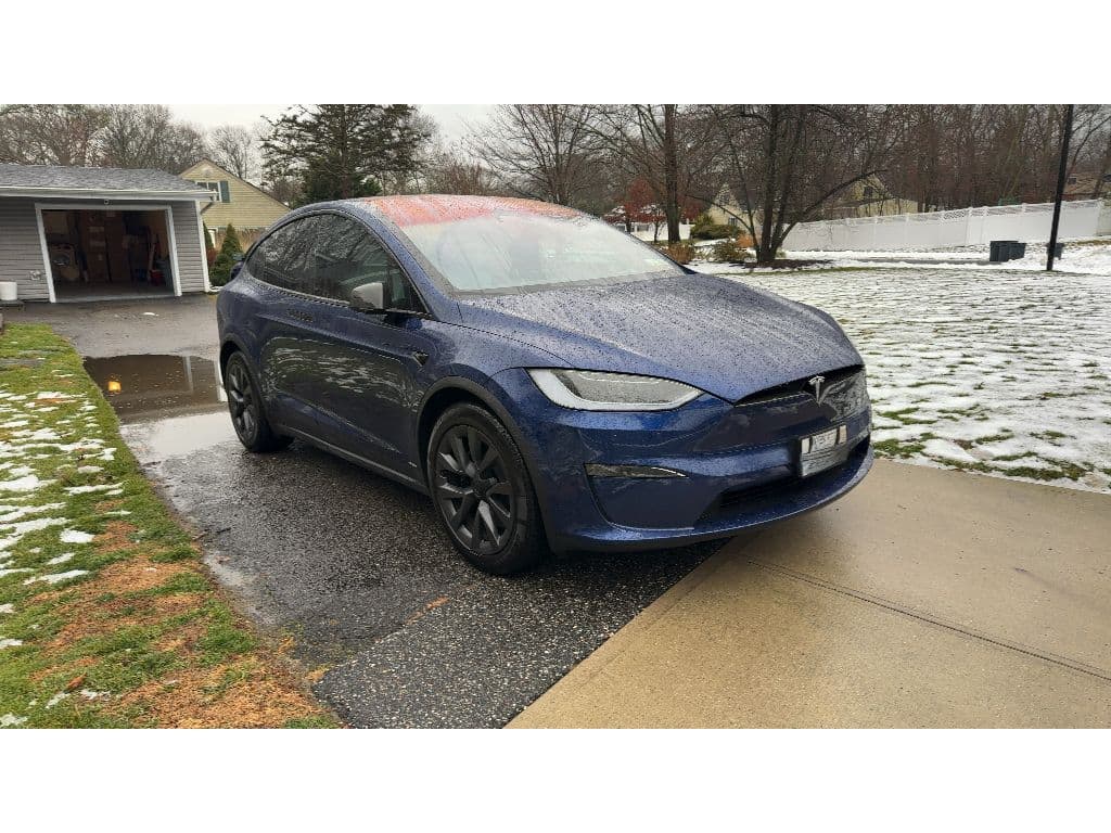 2024 Tesla Model X view 2