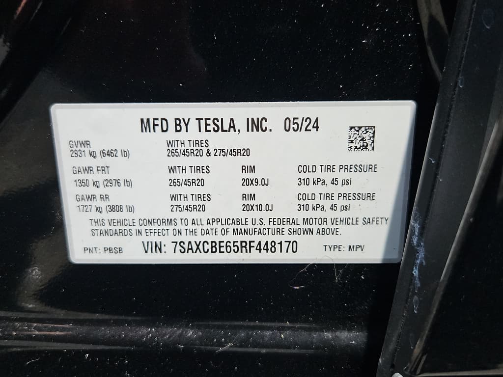 2024 Tesla Model X view 22