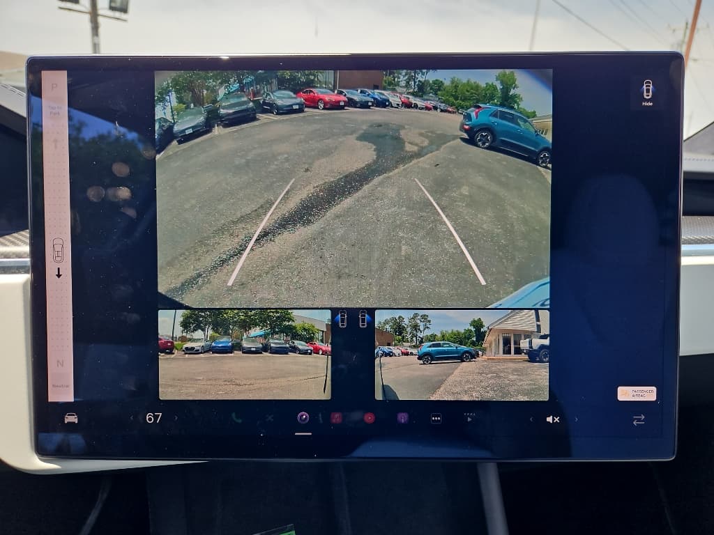 2024 Tesla Model X view 12