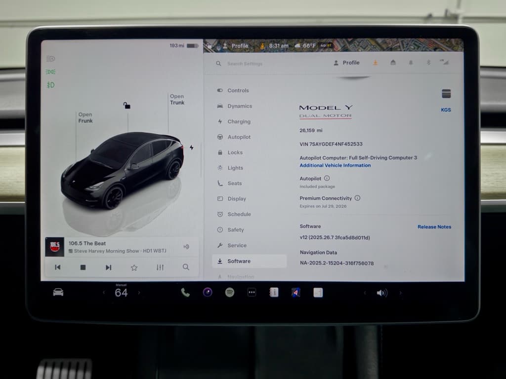 2022 Tesla Model Y view 10