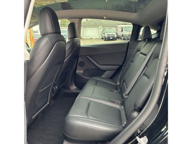 2022 Tesla Model Y view 6