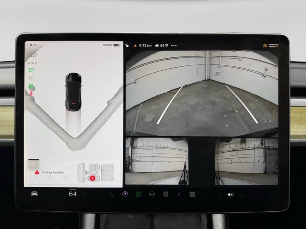 2022 Tesla Model Y view 13