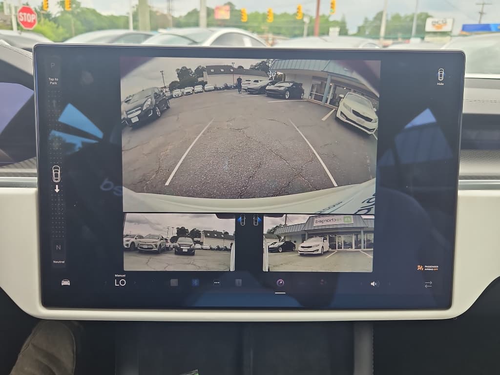 2021 Tesla Model S view 11