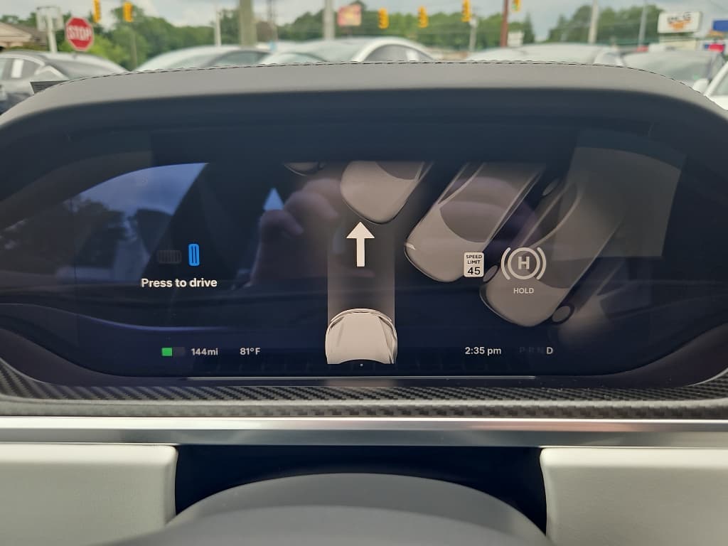 2021 Tesla Model S view 9