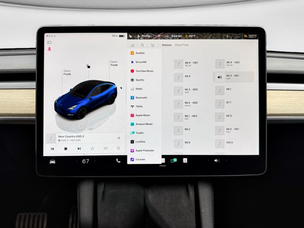 2022 Tesla Model Y view 10