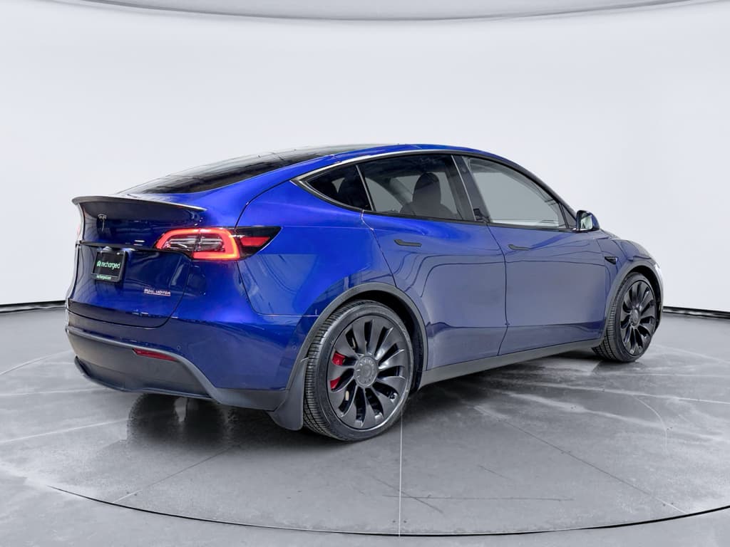 2022 Tesla Model Y view 3