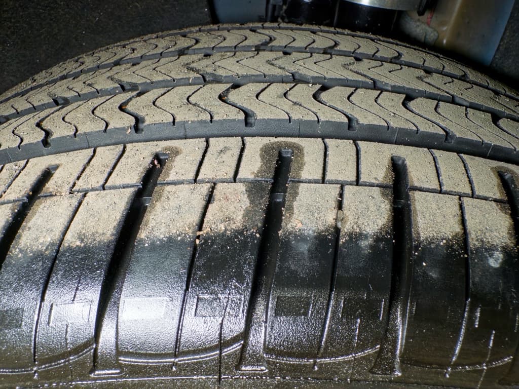 2022 Tesla Model S view 35