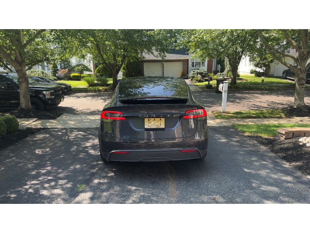 2025 Tesla Model X view 6
