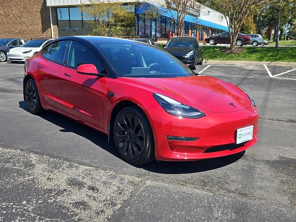 2023 Tesla Model 3 view 4