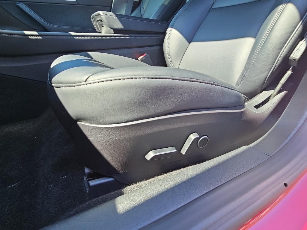2023 Tesla Model 3 view 7