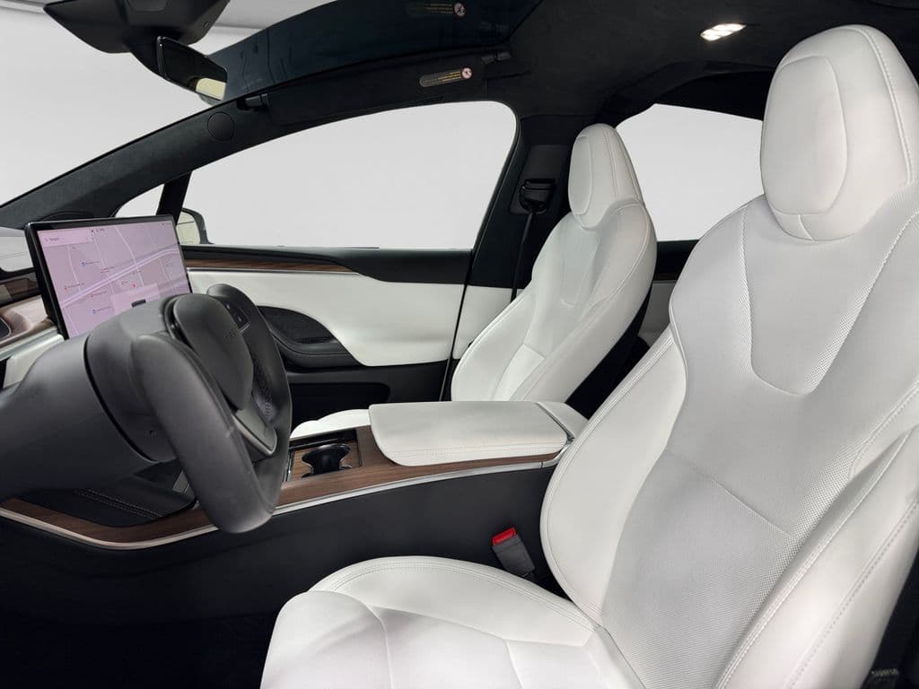 2025 Tesla Model X view 9