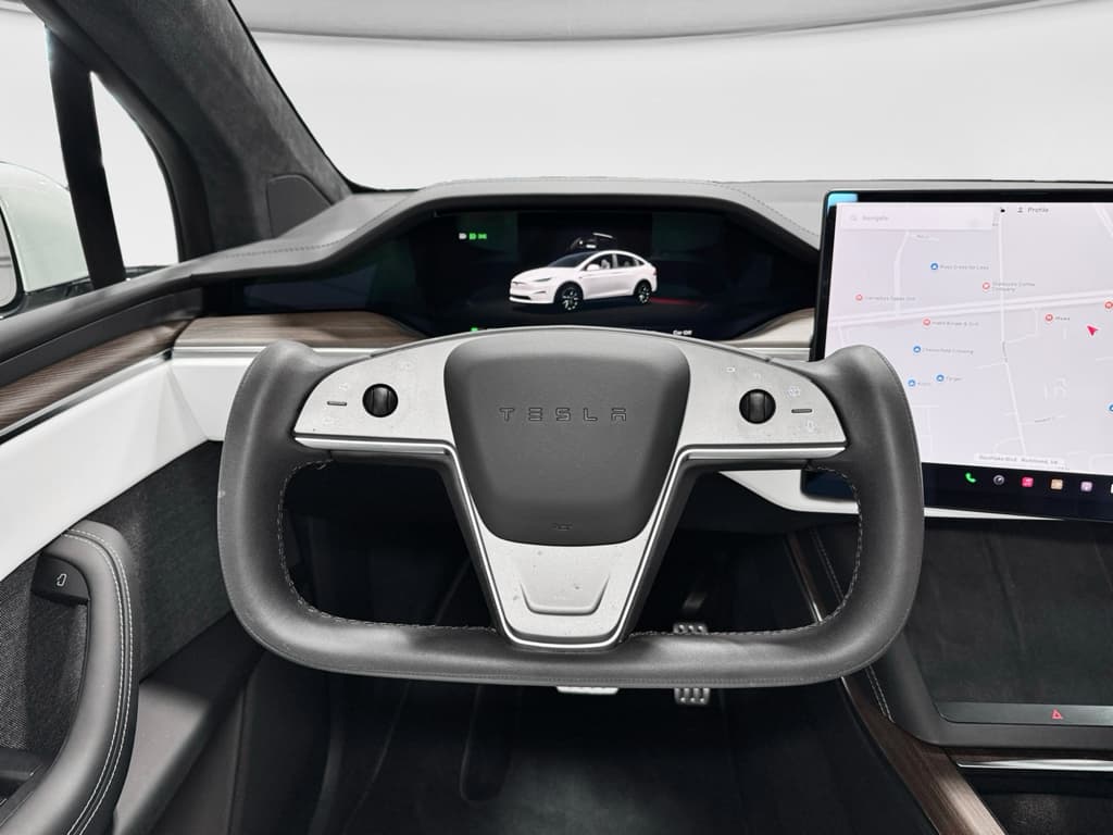 2025 Tesla Model X view 7