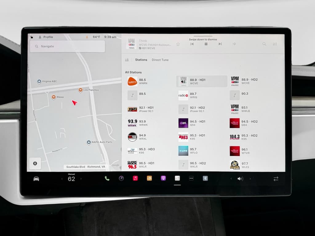 2025 Tesla Model X view 10