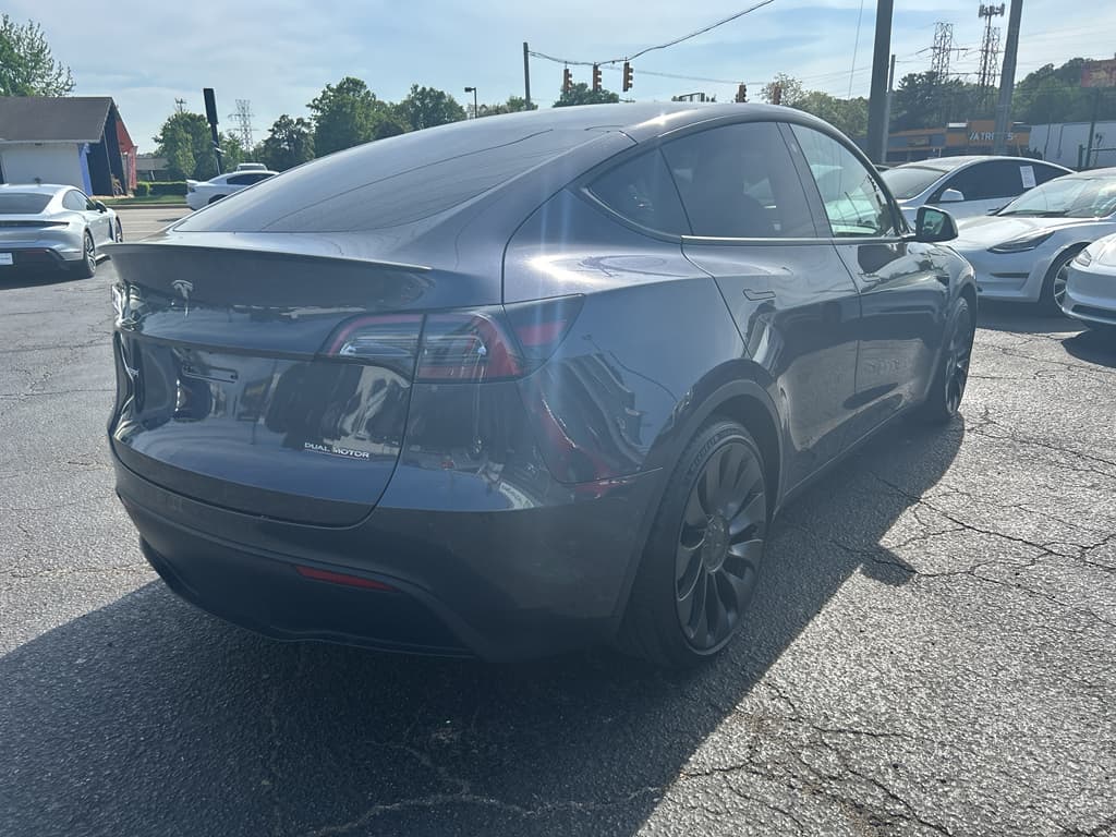 2022 Tesla Model Y view 3