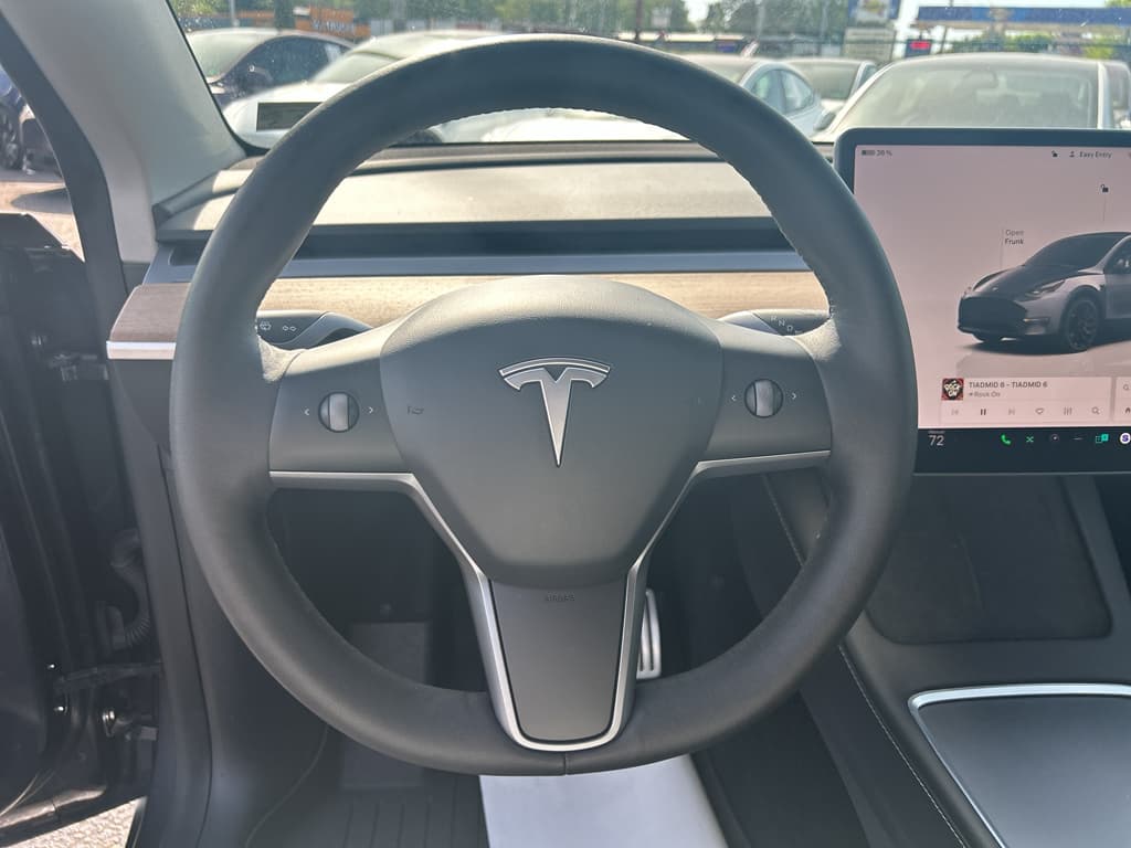 2022 Tesla Model Y view 7