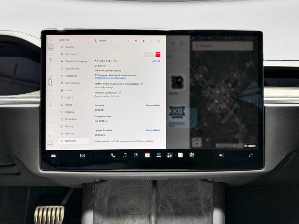 2022 Tesla Model S view 13