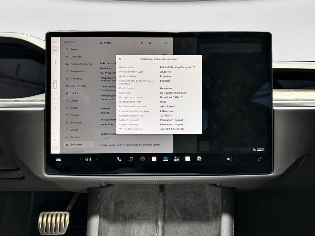 2022 Tesla Model S view 14