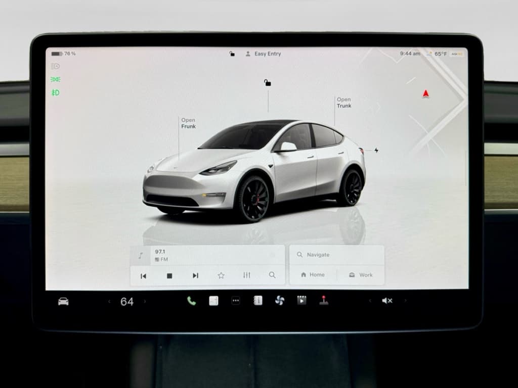 2022 Tesla Model Y view 9