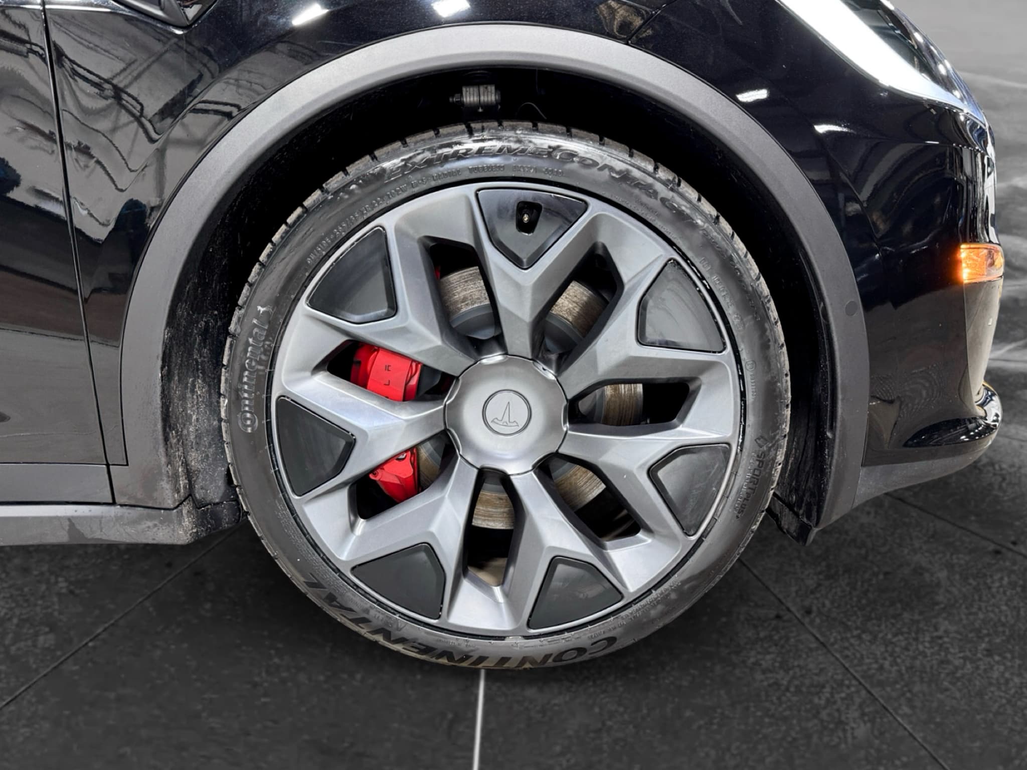 2026 Tesla Model X view 34