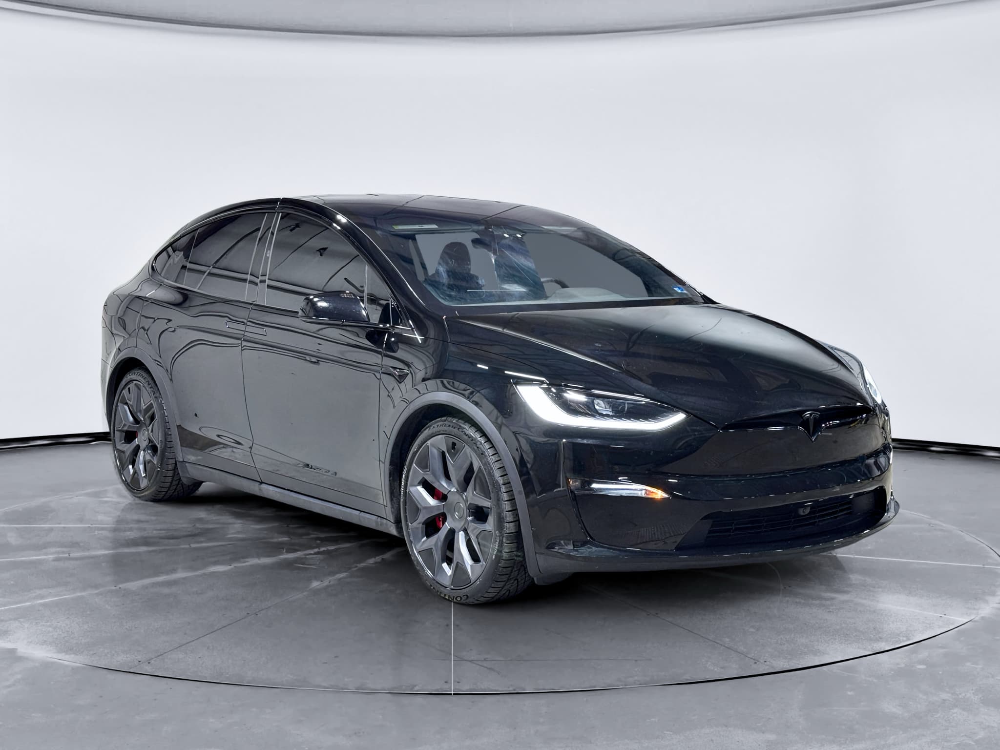 2026 Tesla Model X view 4