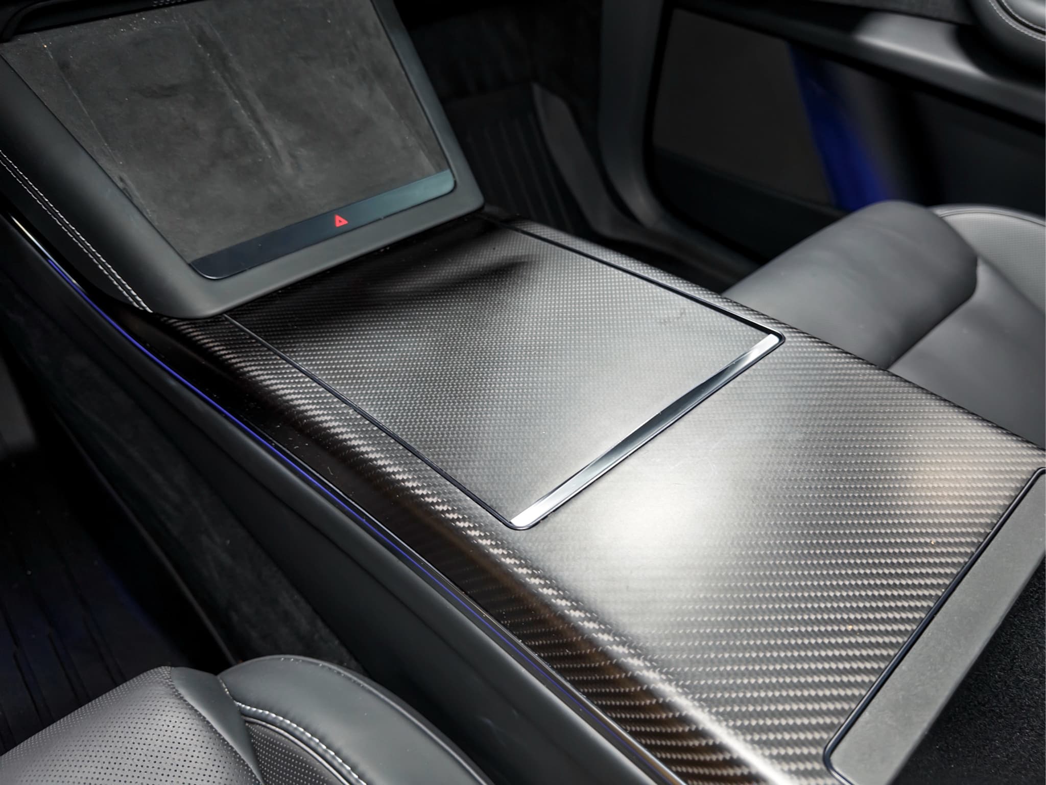 2026 Tesla Model X view 17