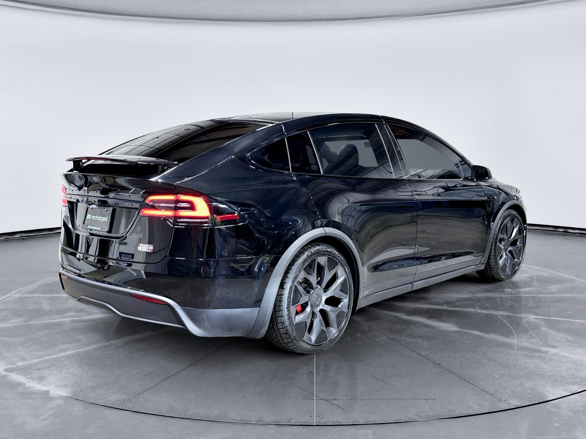 2026 Tesla Model X view 3